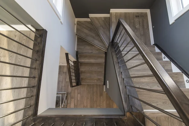 Traprenovatiebedrijven – gerenoveerde trap in moderne woning