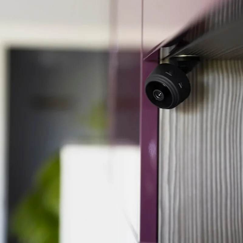 Alarmsysteembedrijven – uitgelichte afbeelding discrete camerabeveiliging